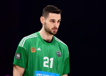 Σοκ με τον Ιωάννη Παπαπέτρου: Ανακοίνωσε ότι σταματάει το μπάσκετ