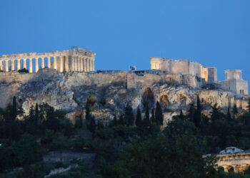 Αυγουστιάτικη πανσέληνος στο Μουσείο Ακρόπολης έως τα μεσάνυχτα