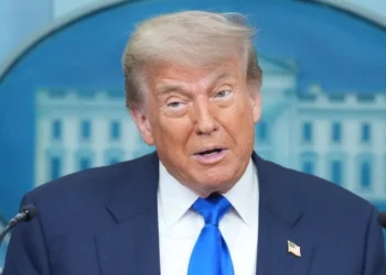 Δασμούς 30% επέβαλε στην Ευρωπαϊκή Ένωση ο Τραμπ