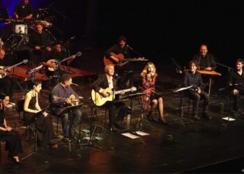 Θέατρο Παλλάς: Δυο βραδιές με τον Γιώργο Νταλάρα για το ρεμπέτικο