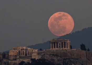 Μουσείο Ακρόπολης: Ανοιχτό για την Αυγουστιάτικη πανσέληνο