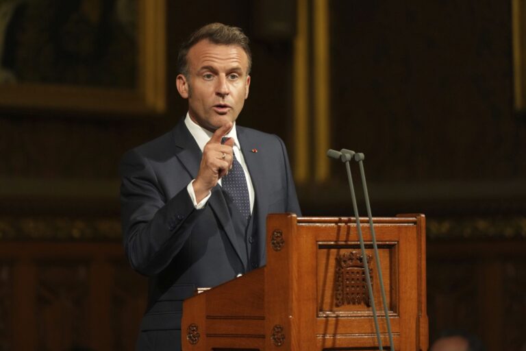 Για τους Γάλλους ο Μακρόν δεν θέλει  πρωθυπουργό αλλά παππά να… «θάψει» πέντε-έξι