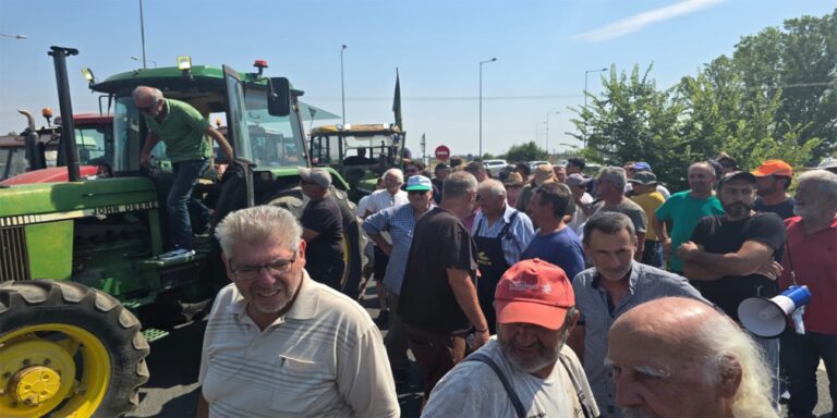 ΟΠΕΚΕΠΕ: Συγκέντρωση αγροτών στη Καρδίτσα – Τους σταμάτησε η Αστυνομία