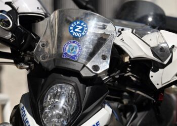 Έφοδος των Εσωτερικών Υποθέσεων: Συλλήψεις για ναρκωτικά, εμπλέκεται και αξιωματικός