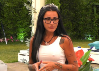 Big Brother: Η Nancy ανακοινώνει στον Γιώργο το χωρισμό τους