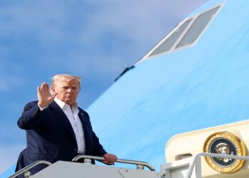 Νέες απειλές Τραμπ κατά της Ρωσίας: Θα βρεθεί αντιμέτωπη με κυρώσεις «σε 10 ημέρες» εάν δεν καταλήξει σε συμφωνία εκεχειρίας με την Ουκρανία