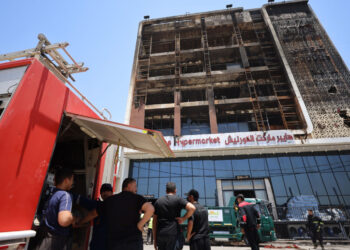 Τραγωδία στο Ιράκ: Τουλάχιστον 60 νεκροί από μεγάλη φωτιά σε εμπορικό κέντρο