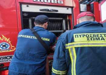 Φωτιά στην Κοζάνη – Καλύτερη η εικόνα στα Λιβερά