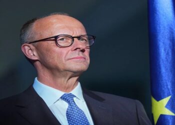 Ικανοποιημένος ο Μερτς για τη συμφωνία των δασμών ΗΠΑ-ΕΕ –  «Καταστροφική» λέει η γερμανική βιομηχανία