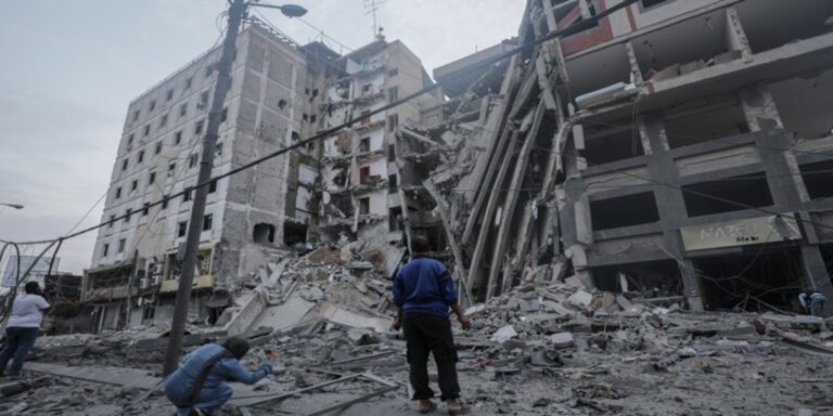 Γάζα: Πέντε Παλαιστίνιοι νεκροί σε βομβαρδισμό του Ισραήλ