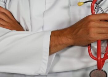 Γιατρός ζήτησε και απείλησε ασθενή για «φακελάκι» σε νοσοκομείο της Περιφέρειας