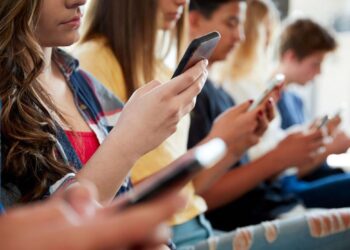 Ίντερνετ: Στην 5άδα των χωρών με app επαλήθευσης ηλικίας η Ελλάδα – Οι κατευθύνσεις της ΕΕ