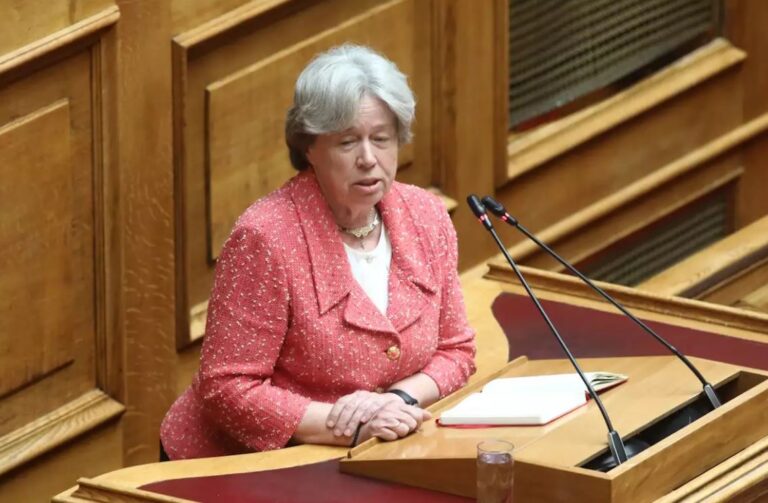 Α. Λινού: Πολιτικό κεφάλαιο ο Αλ. Τσίπρας – Τεράστιο μέλλον ένα νέο κόμμα – Το θέλει ο κόσμος