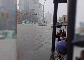 Εικόνες χάους στη Νέα Υόρκη: Πλημμύρισαν μετρό, δρόμοι και καταστήματα