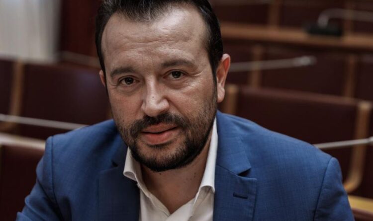 Bολές από Ν. Παππά για ΑΤΜ: Ο Πιερρακάκης δεν μηδενίζει τις προμήθειες