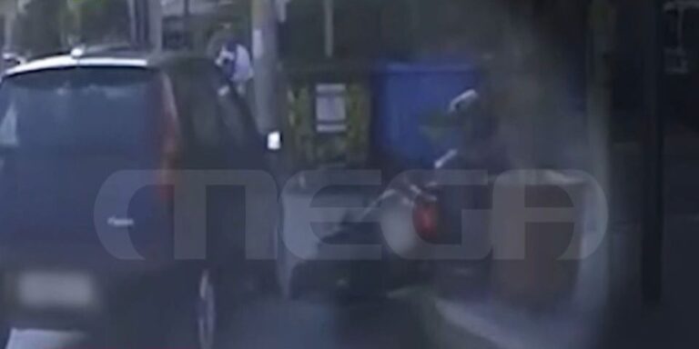 Παλαιό Φάληρο: Βίντεο ντοκουμέντο από την παράσυρση μοτοσικλετιστή από αυτοκίνητο
