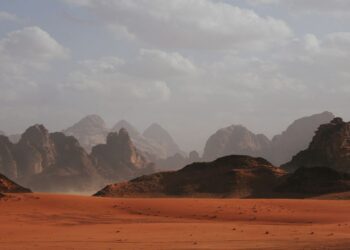 Συγκλονιστική ανακάλυψη: Εντόπισαν τεράστιους ποταμούς στον πλανήτη Άρη