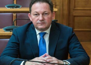 Πέτσας κατά Γεραπετρίτη για τους διπλωματικούς χειρισμούς στις προκλήσεις της Λιβύης