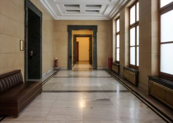 Βουλή παρασκηνιακό