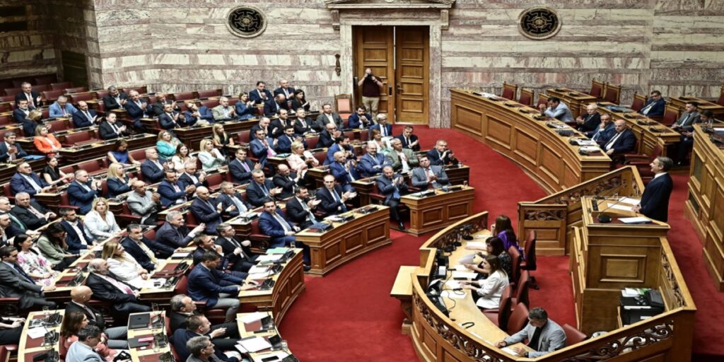 Και… βεντέτες στη Βουλή: Άγριος καυγάς Λαζαρίδη – Καραναστάση
