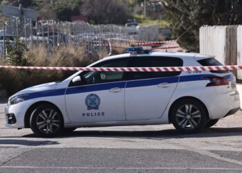 ΕΛΑΣ - Ελληνική Αστυνομία - Συνελήφθη ο αδελφός γνωστής παρουσιάστριας στη Νέα Ερυθραία για βία κατά αστυνομικών