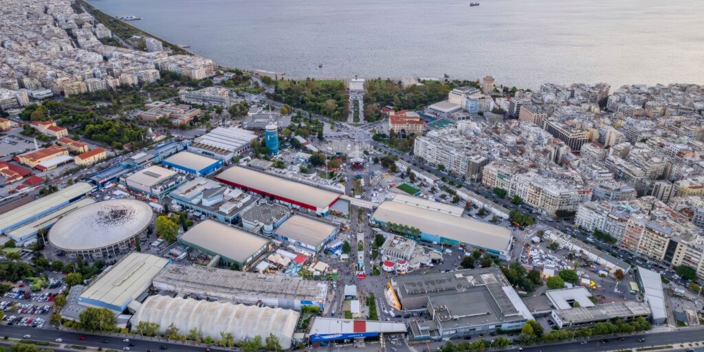 Η ΔΕΘ edition, η σκιά του Τσίπρα και η μαύρη βίβλος που ετοιμάζει το ΠΑΣΟΚ