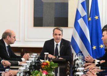 Η πρόταση – «βόμβα» των βουλευτών της ΝΔ που κόβεται από το Μαξίμου – Τι ζητούν από τον Μητσοτάκη