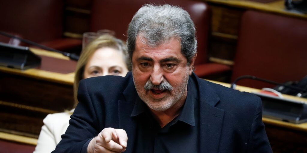 Εκτός εαυτού ο Πολάκης: Γιατί άστραψε και βρόντηξε μέσα στο καφενείο της Βουλής;