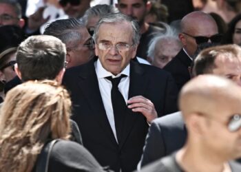 Ο σπαρακτικός επικήδειος του Αντώνη Σαμαρά: «Ευχαριστώ τον Θεό που μας έδωσε αυτό το δώρο»