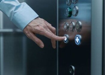 Ασανσέρ: Άνοιξε η πλατφόρμα για την υποχρεωτική καταγραφή τους – Ποιοι και πώς υποβάλλουν την δήλωση