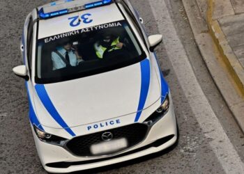 Θεσσαλονίκη: Ανατροπή νταλίκας στην έξοδο για Εγνατία Οδό