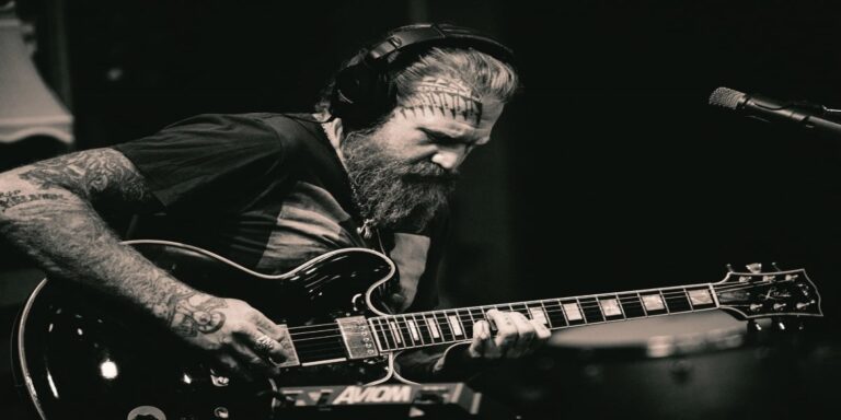 Πέθανε ο κιθαρίστας των Mastodon, Μπρεντ Χιντς