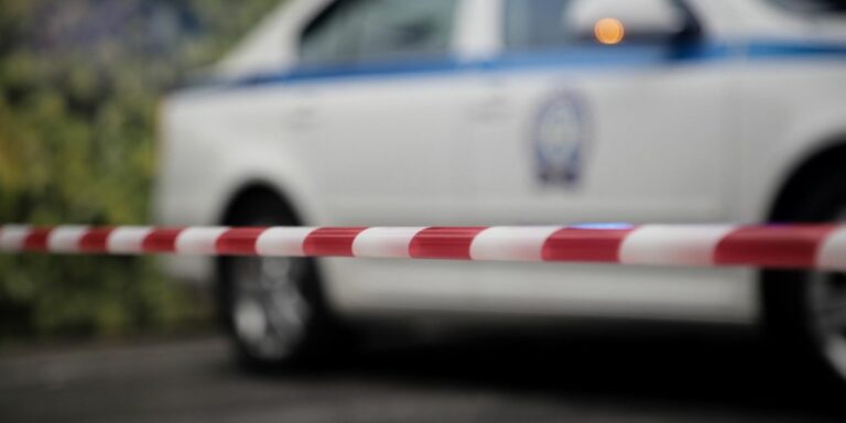 Πτώση βράχων στη Λεωφόρο Αθηνών – Κλειστές λωρίδες στο Χαϊδάρι