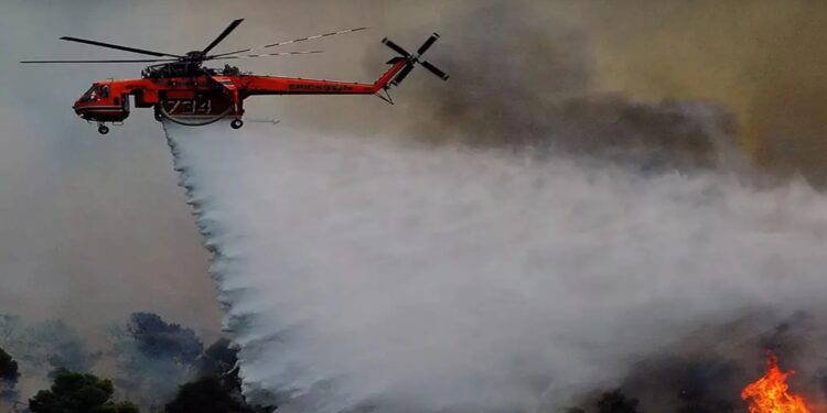 Φωτιά στη Χίο: Στην περιοχή Χάλανδρα – Μήνυμα από το 112