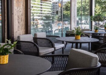 Τα μυστήρια της εξωτερικής πολιτικής κι ενας… αποκαλυπτικός ελληνικός καφές με κυβερνητικό στέλεχος