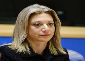 Καρυστιανού για Κοβέσι: «Βιώνουμε την απόλυση απαξίωση»