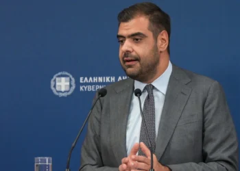 Τραγική ομολογία της κυβέρνησης: Δεν έχουμε να δώσουμε 13ο μισθό στη ΔΕΘ – Δεν μας αφήνει η Κομισιόν