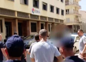 Στα δικαστήρια της Πάτρας για να απολογηθεί ο ο 25χρονος που συνελήφθη για τη φωτιά στα Συχαινά