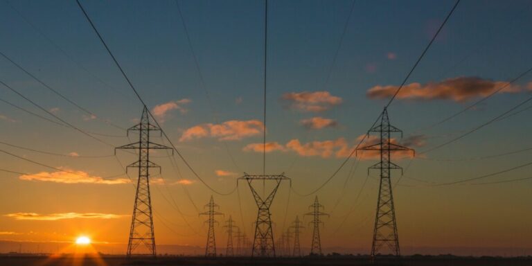 ΔΕΗ: Τα τιμολόγια ηλεκτρικού ρεύματος για τον Αύγουστο