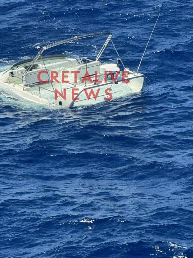 Ποιος είναι ο ποινικολόγος – ιδιοκτήτης του σκάφους που έπεσε σε ξέρα στην Σαντορίνη