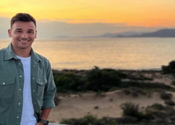 Ο Σωτήρης Νίνης «κρέμασε» τα παπούτσια του