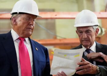 Τραμπ για πρόεδρο της Fed: Φεύγει στο 8μηνο (βίντεο)