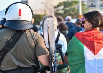 Βόλος: ΜΑΤ και πορεία διαμαρτυρίας κατά την άφιξη κρουαζιερόπλοιου με Ισραηλινούς