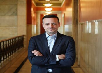 Ο Χάρης Δούκας μιλάει για την αναβάθμιση της εφαρμογής SafeAthens