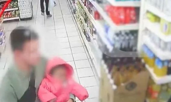 Νέα σύλληψη για την υπόθεση της αρπαγής του βρέφους στην Ακρόπολη – Χειροπέδες σε 17χρονο