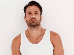 Ο Κωνσταντίνος Αργυρός διέκοψε… τη συναυλία του για τον αγώνα μπάσκετ της Εθνικής