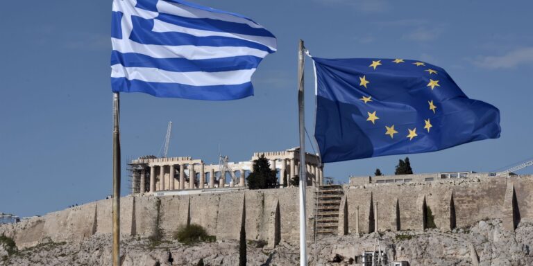 Αγώνας δρόμου για το Ταμείο Ανάκαμψης: Κίνδυνος απώλειας δισ. ευρώ λόγω καθυστερήσεων της κυβέρνησης