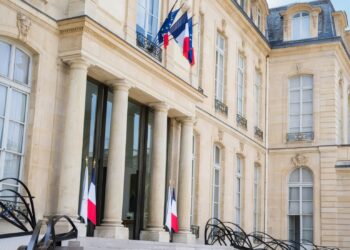 Γαλλία - Ελιζέ - πτώση Μπαϊρού