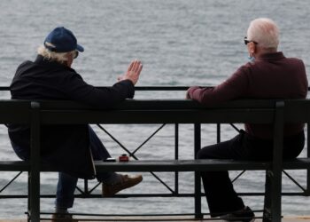 Ηλικιωμένοι - Δημογραφικό πρόβλημα - Πληθυσμιακή επιβίωση