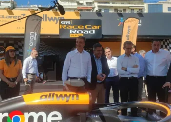 Θεσσαλονίκη: Η βόλτα του Κυριάκου Μητσοτάκη στα περίπτερα της 89ης ΔΕΘ (βίντεο –  φωτό)